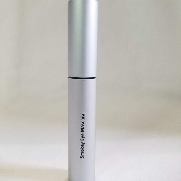 Bobbi Brown Cosmetics - Smokey Eye Mascara - Black - Picture 8 of 8